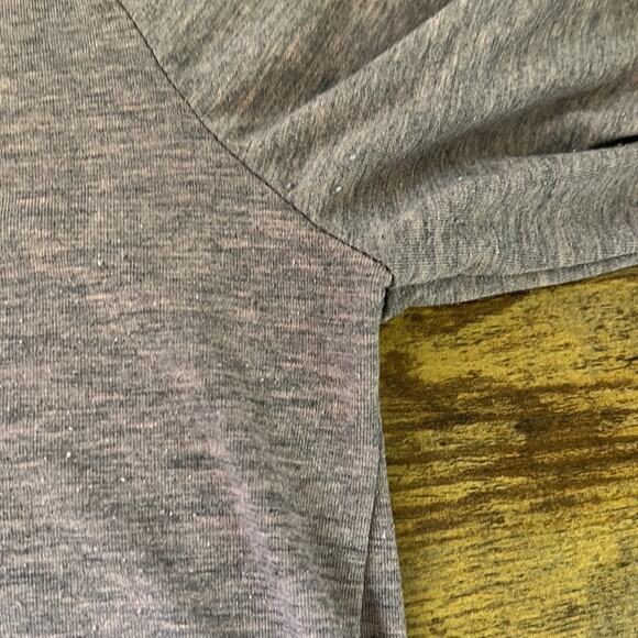 LuLaRoe Gray/Pink Polyester Blend Long Sleeve Tee - Picture 5 of 9